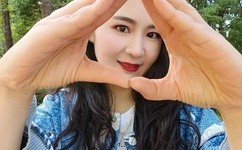 宝宝打开腿让我尝尝你的扇贝